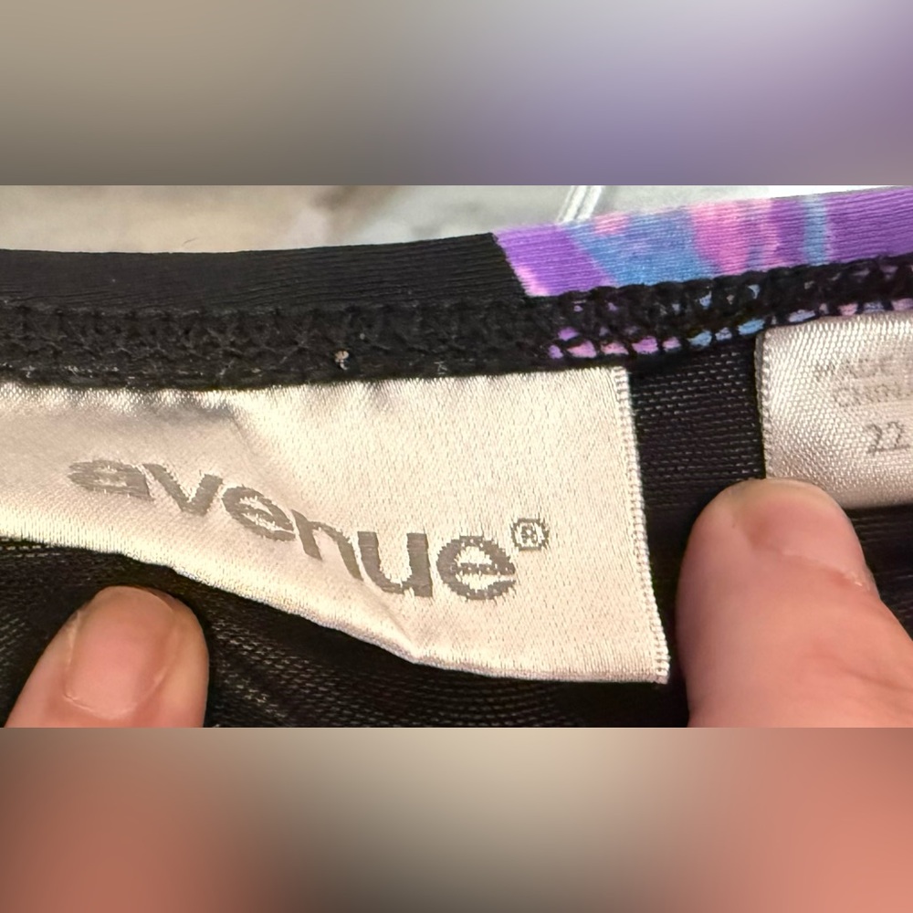 Avenue Floral Swim Top, sz 22W - Picture 5 of 5